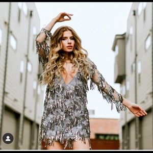 Beautiful mini party dress 🎉RARE AND SOLD OUT EVERYWHERE!!!😍💖